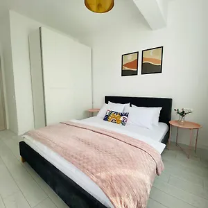  Apartment Orhideea